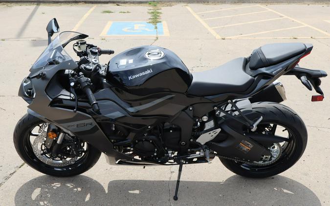 2026 NINJA ZX-6R ABS - Kawasaki