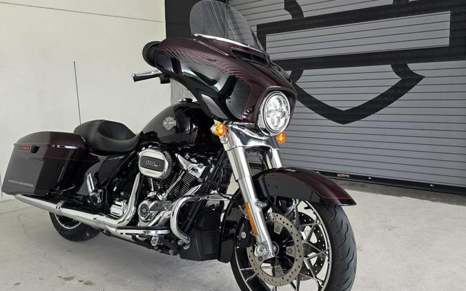 2022 Harley-Davidson® Street Glide® Special Midnight Crimson/Vivid Black