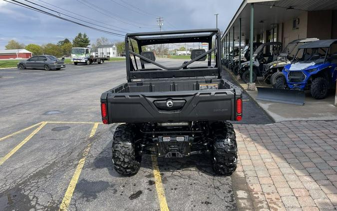 2023 Can-Am® Defender HD9