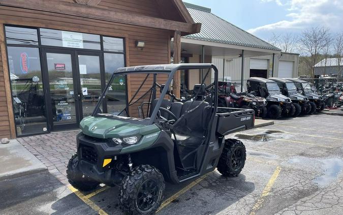 2023 Can-Am® Defender HD9