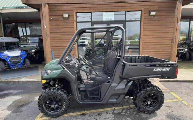 2023 Can-Am® Defender HD9