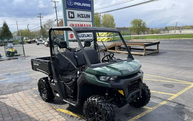 2023 Can-Am® Defender HD9