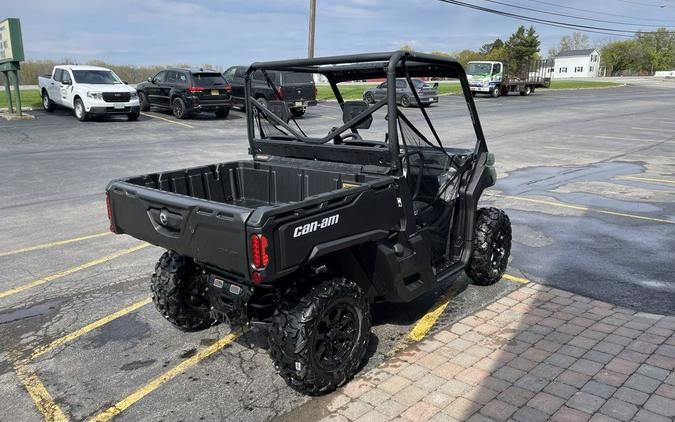 2023 Can-Am® Defender HD9