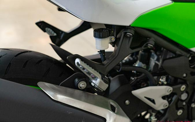 2024 Kawasaki NINJA 500 SE 40th ANNIVERSARY