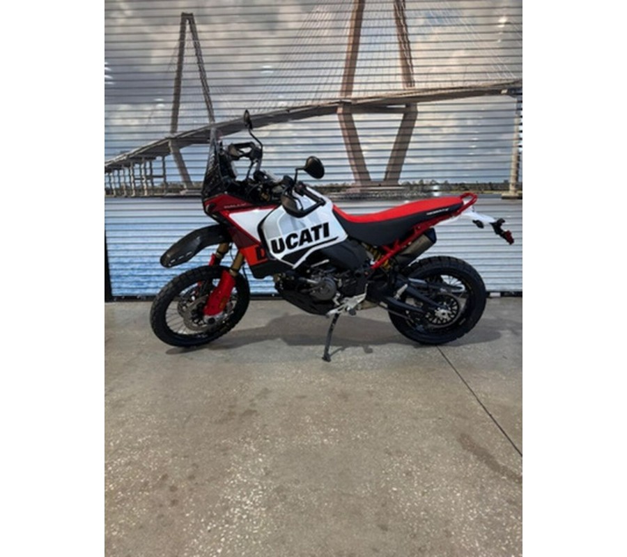 2025 Ducati DesertX Rally