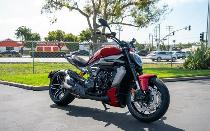 2026 Ducati XDIAVEL V4
