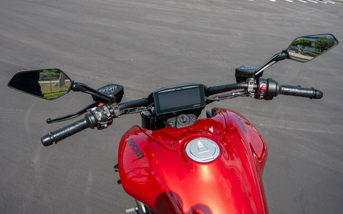 2026 Ducati XDIAVEL V4