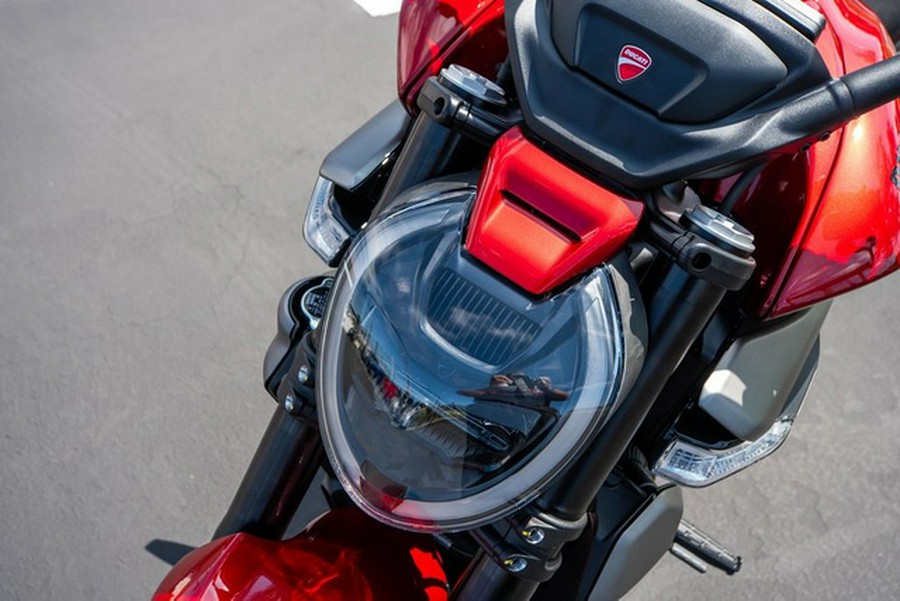 2026 Ducati XDIAVEL V4