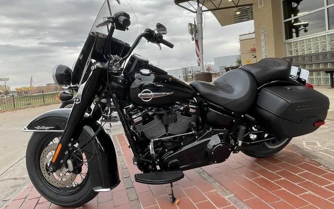 2019 Harley-Davidson® FLHC - Softail® Heritage Classic
