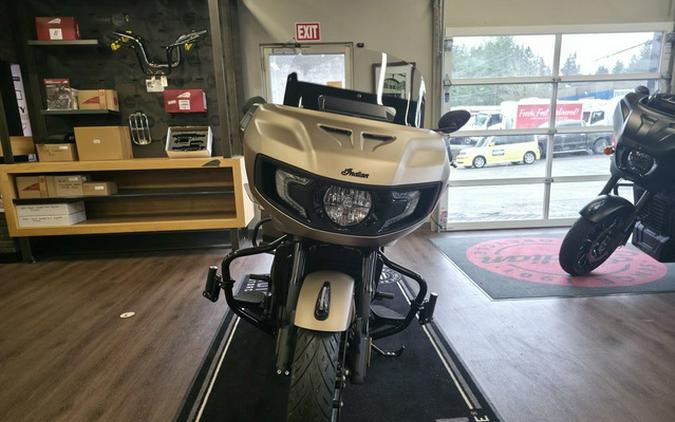 2020 Indian Challenger Dark Horse Sandstone Smoke DH