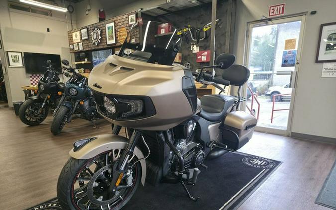 2020 Indian Challenger Dark Horse Sandstone Smoke DH