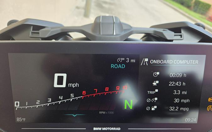 2026 BMW R1300RT