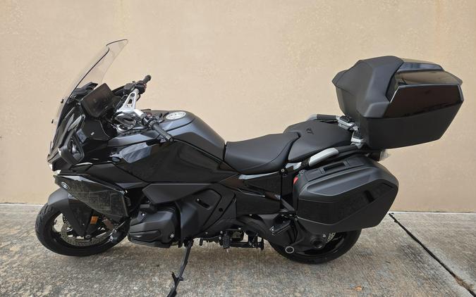 2026 BMW R1300RT
