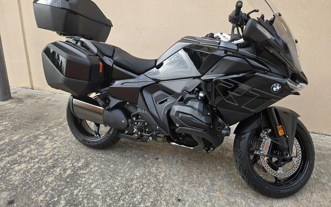 2026 BMW R1300RT