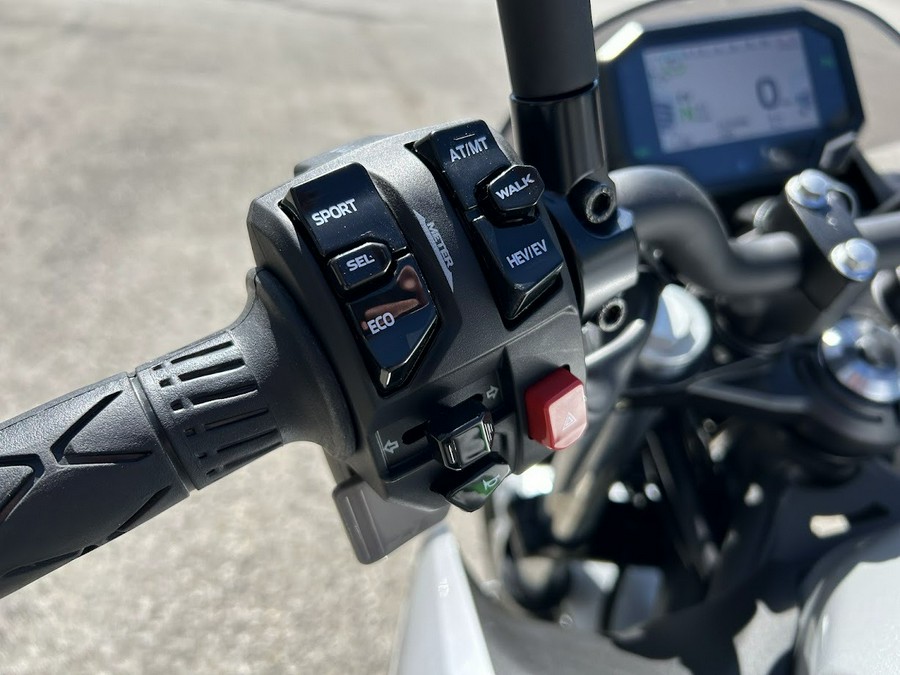 2024 Kawasaki Z7 Hybrid ABS