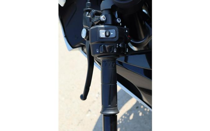 2026 ZX6R ABS - Kawasaki