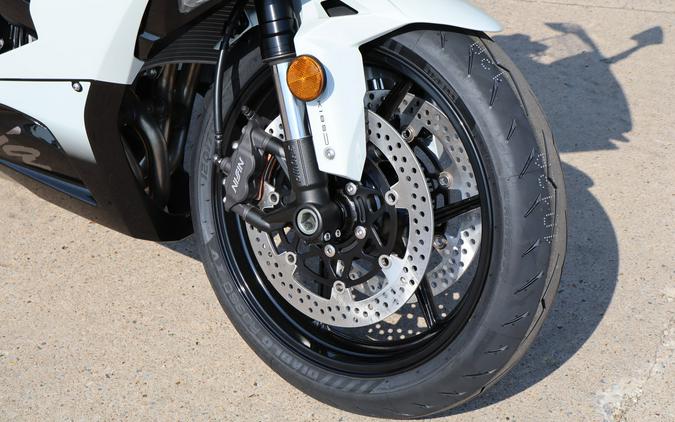 2026 ZX6R ABS - Kawasaki