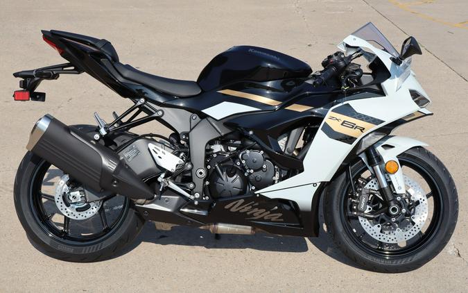 2026 ZX6R ABS - Kawasaki