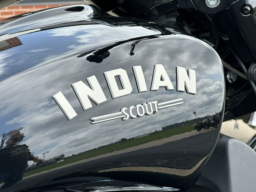 2020 Indian Motorcycle® Scout® Bobber Thunder Black