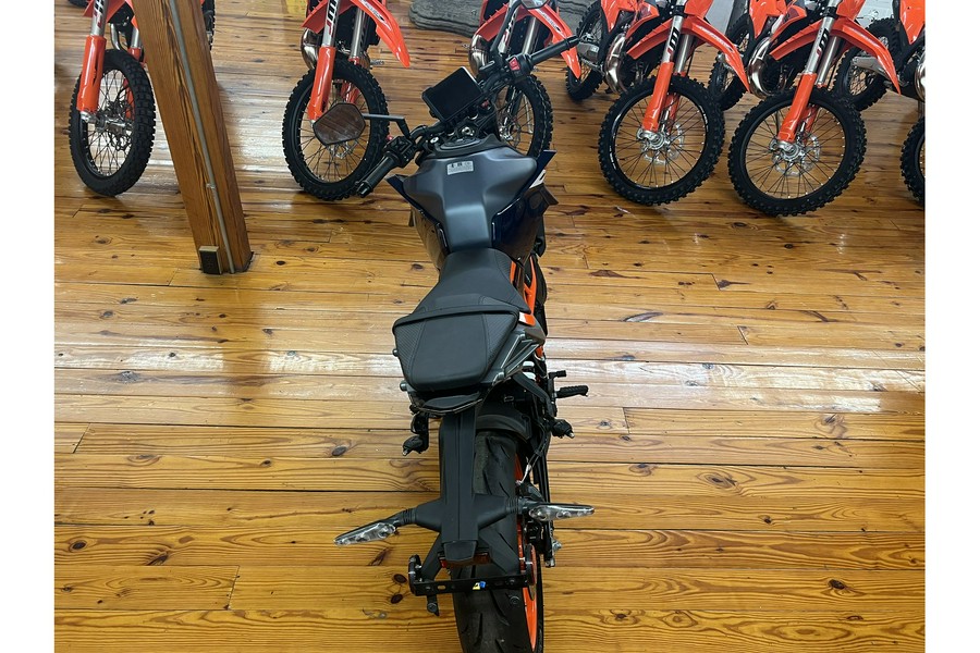 2024 390 Duke - KTM