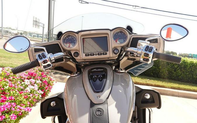 2022 Indian Chieftain Limited Silver Quartz Metallic