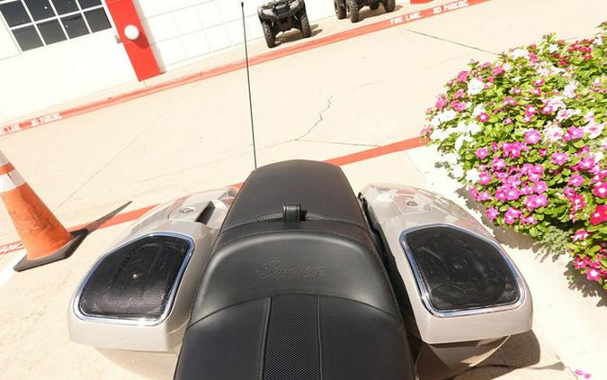 2022 Indian Chieftain Limited Silver Quartz Metallic