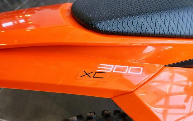 2025 KTM 300 XC