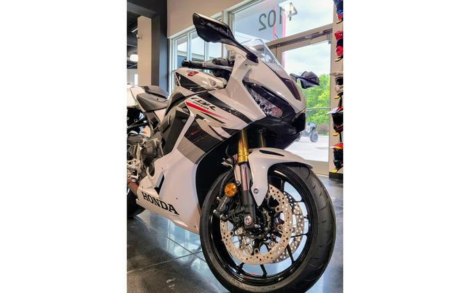 2026 CBR1000RR - Honda