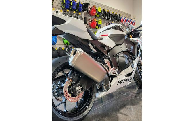 2026 CBR1000RR - Honda