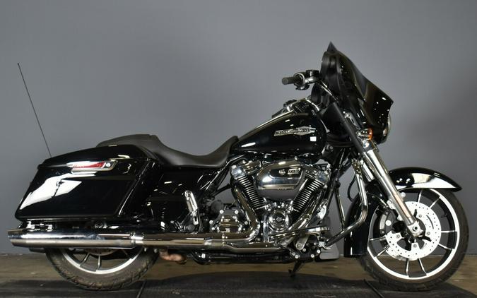 2022 Harley-Davidson Street Glide