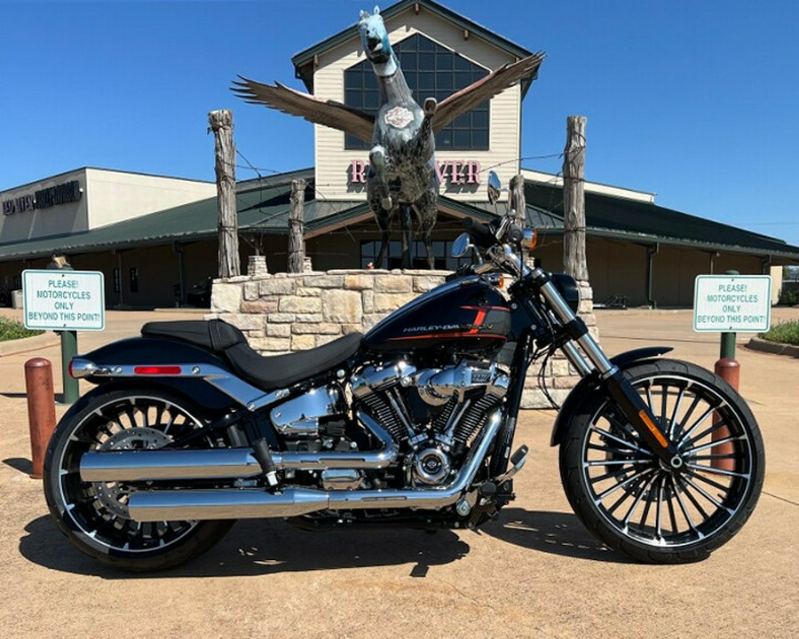 2024 Harley-Davidson Breakout 117 Vivid Black