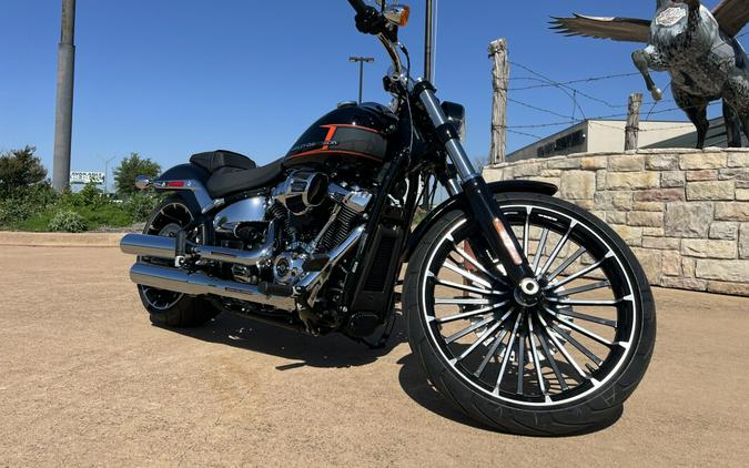 2024 Harley-Davidson Breakout 117 Vivid Black