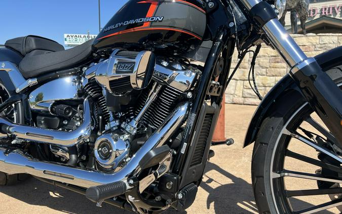 2024 Harley-Davidson Breakout 117 Vivid Black