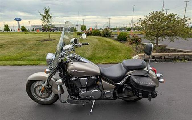 2007 Kawasaki Vulcan® 900 Classic