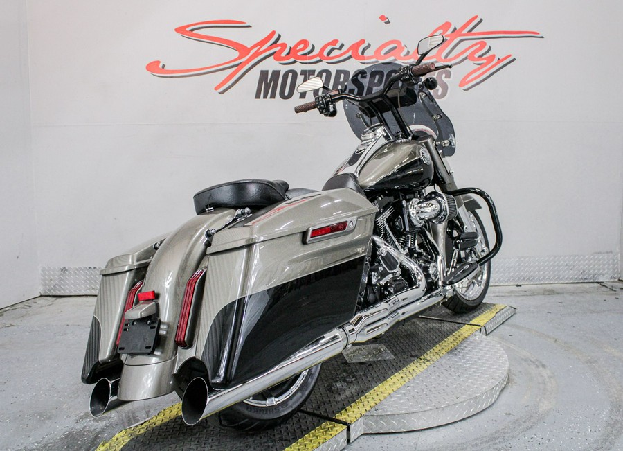 2014 Harley-Davidson CVO™ Road King®