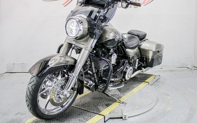 2014 Harley-Davidson CVO™ Road King®