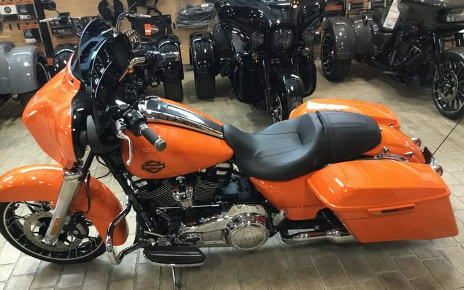 2023 Harley-Davidson® Street Glide® Special Baja Orange