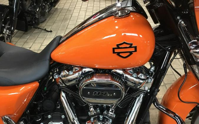2023 Harley-Davidson® Street Glide® Special Baja Orange