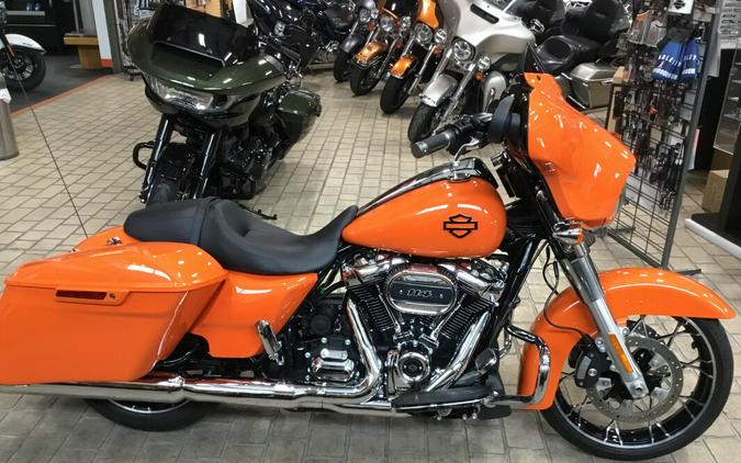 2023 Harley-Davidson® Street Glide® Special Baja Orange
