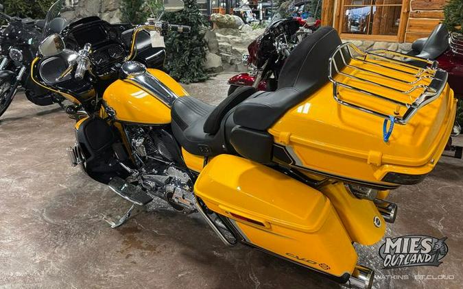 2022 Harley-Davidson® FLTRKSE - CVO™ Road Glide® Limited