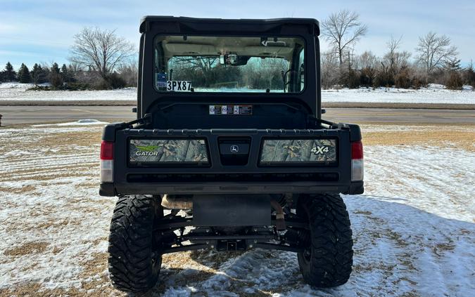 2019 John Deere XUV835R with Deluxe Cab