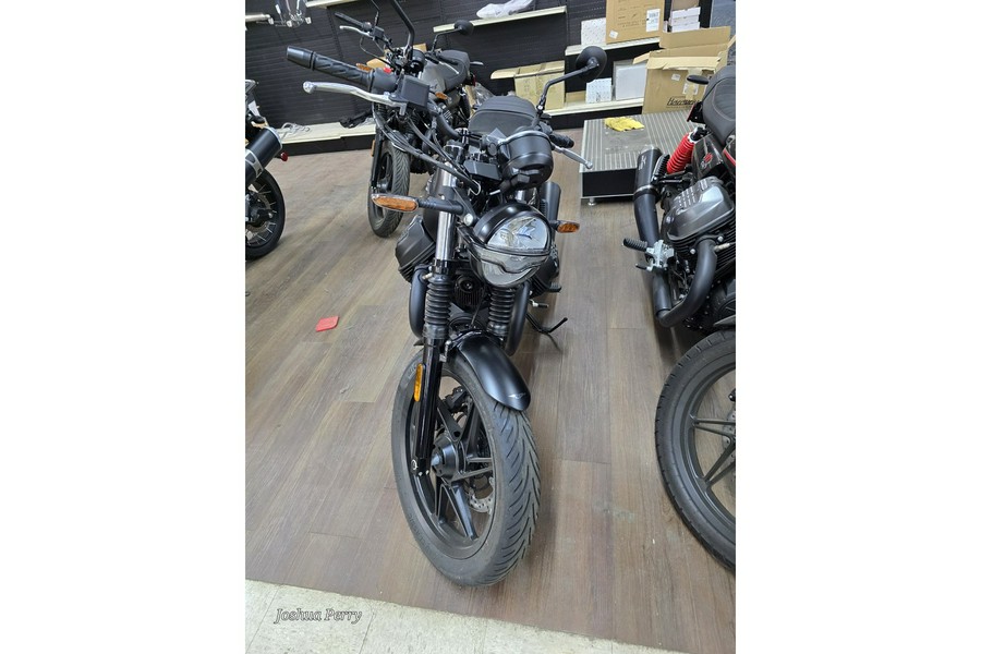 2023 Moto Guzzi V7 Stone