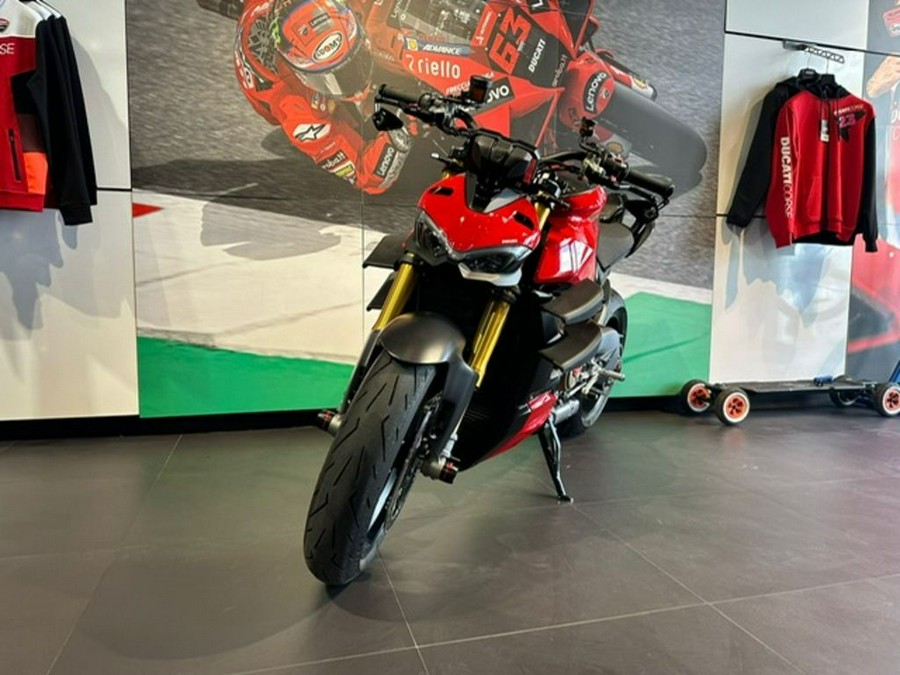 2022 Ducati Streetfighter V4 S Ducati Red