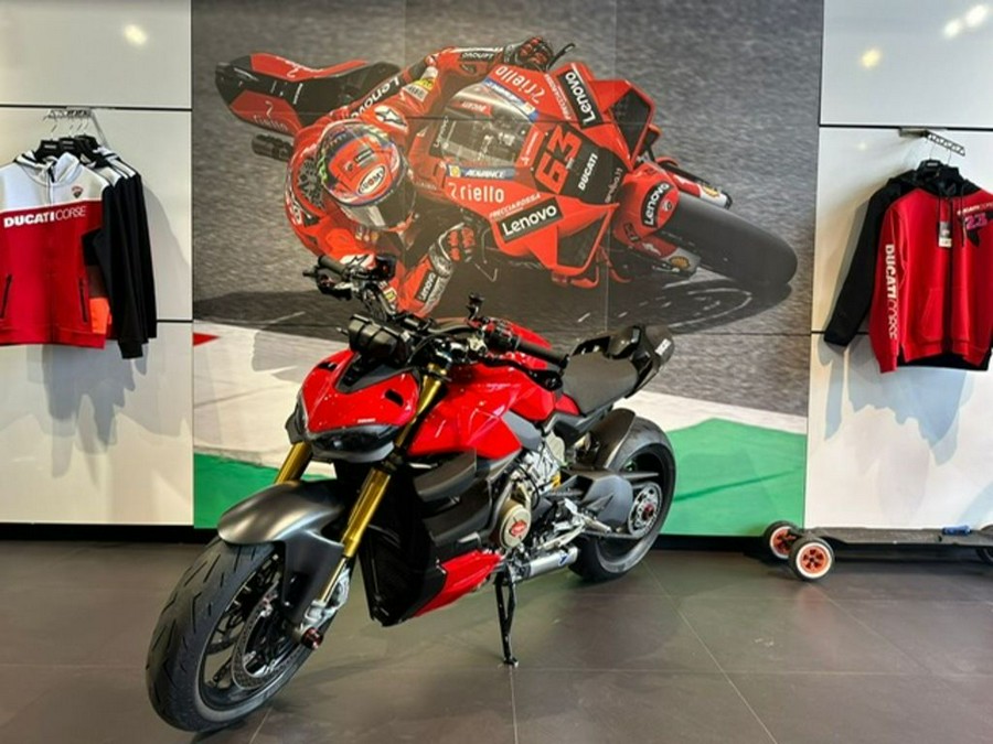 2022 Ducati Streetfighter V4 S Ducati Red