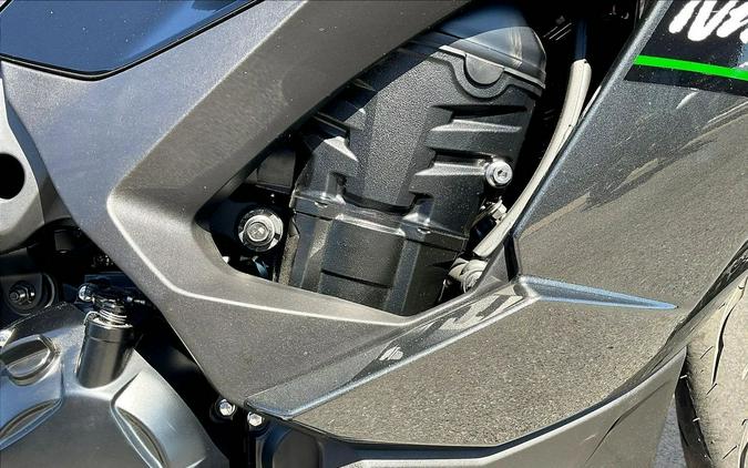 2025 Kawasaki NINJA 1100SX