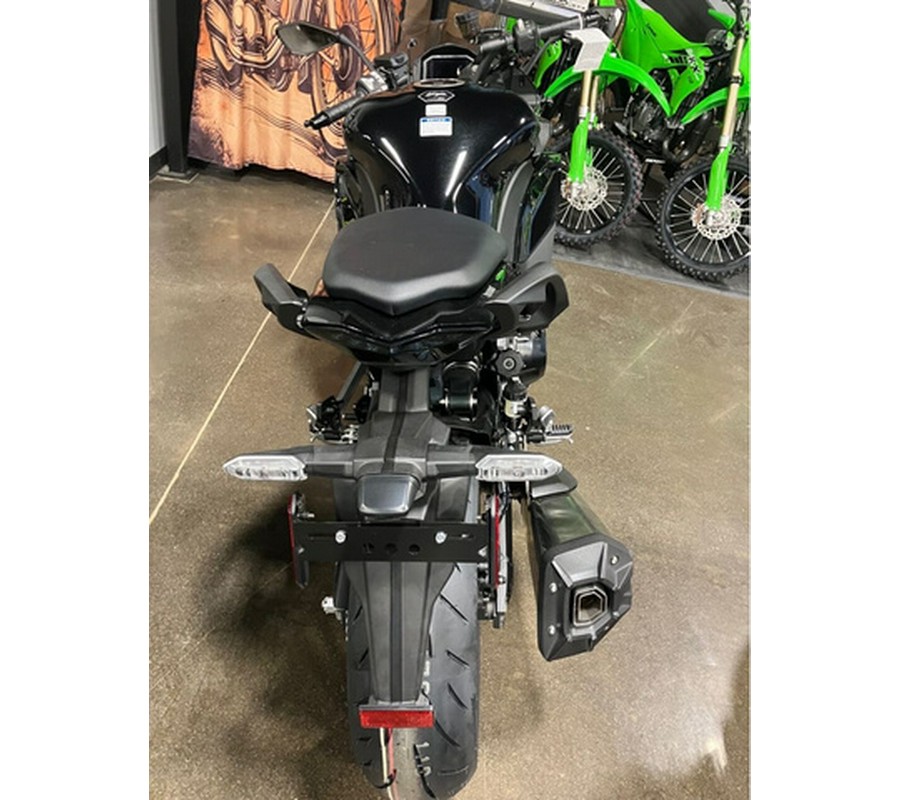 2025 Kawasaki Ninja 1100SX ABS