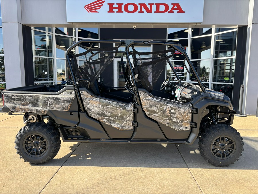 2025 Honda Pioneer 1000-6 Crew Deluxe