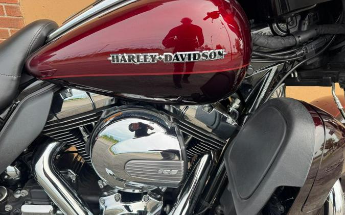 2015 Harley-Davidson FLHTKL Ultra Limited Low