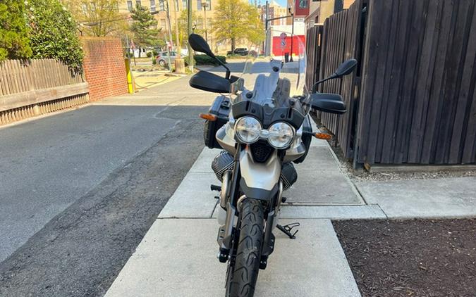 2025 Moto Guzzi V85 TT Travel