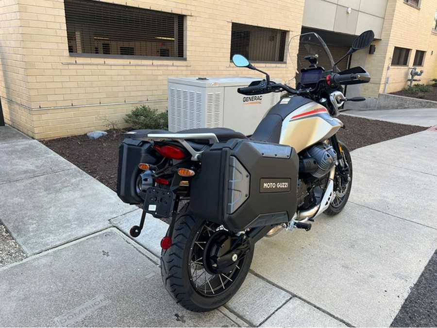 2025 Moto Guzzi V85 TT Travel